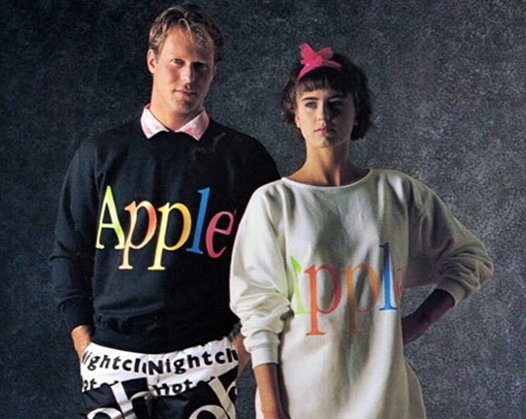 Apple ещё в 1986 выпустила линию одежды
